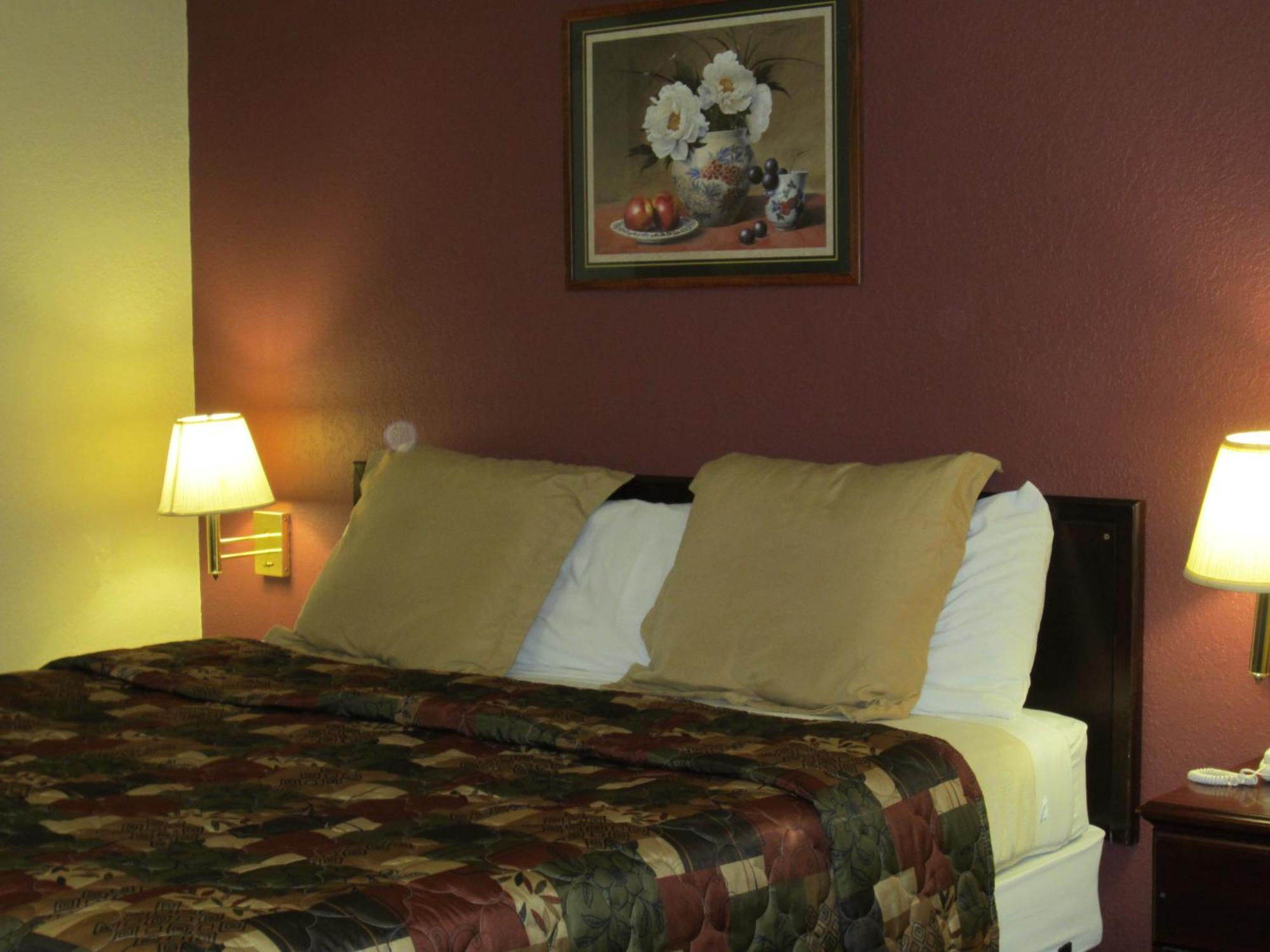 First Western Inn - Fairmont City Extérieur photo
