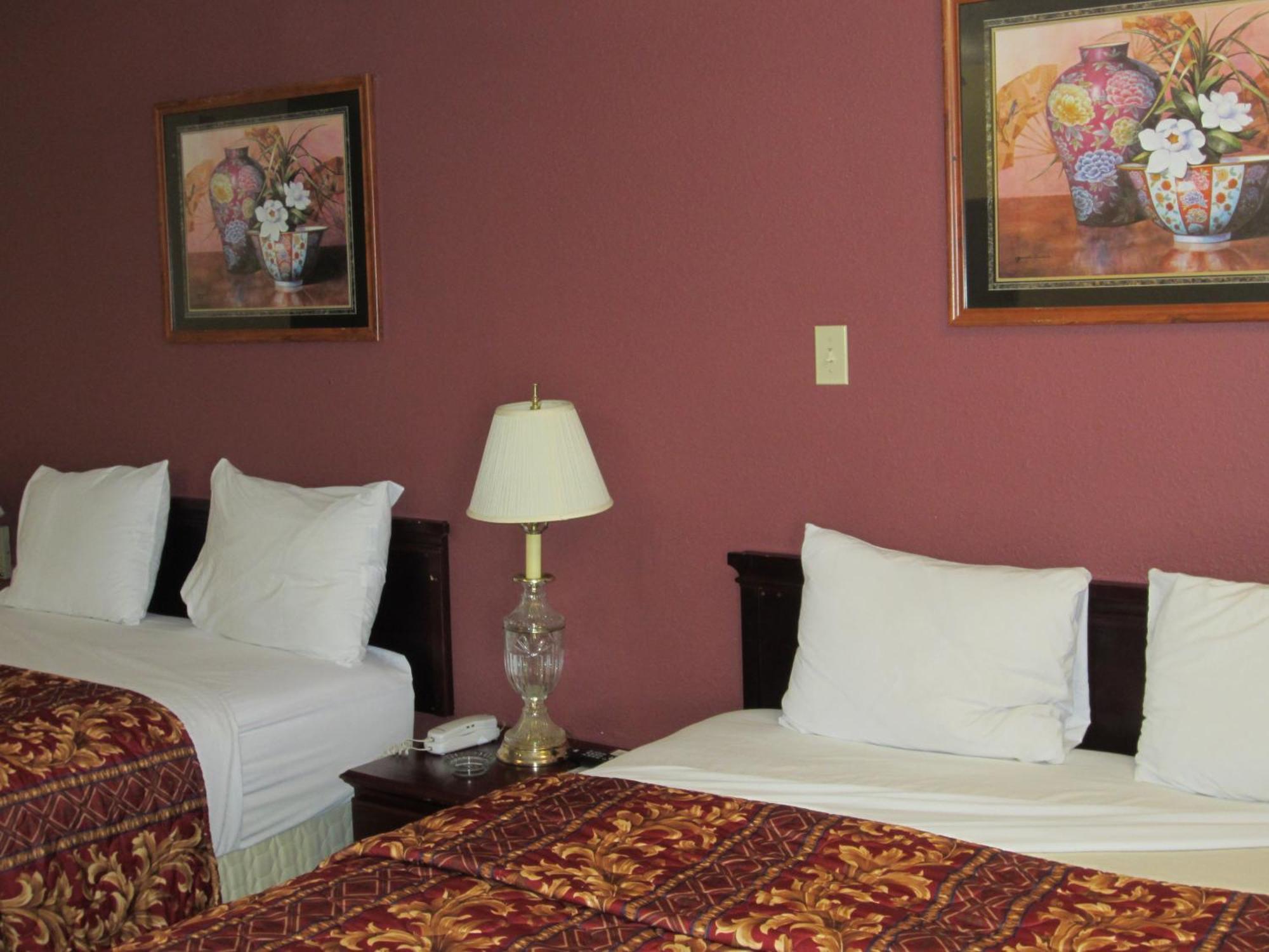First Western Inn - Fairmont City Extérieur photo